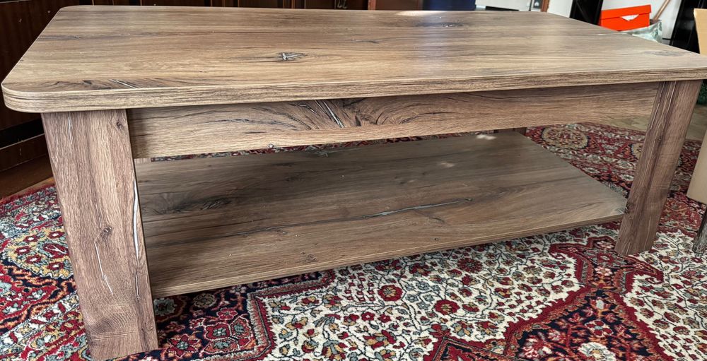 Холна маса с размери 124/60/45 Отлично състояние