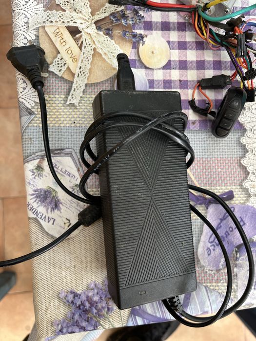 Части и зарядно за kugoo g2 pro