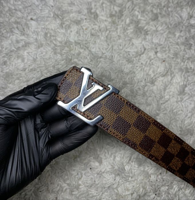 Vand curele Lv • Noi