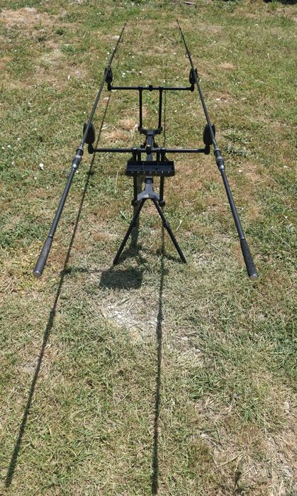 Vând pereche de lansete Anaconda 3 lbs si 3.25 lbs !!oferta!!