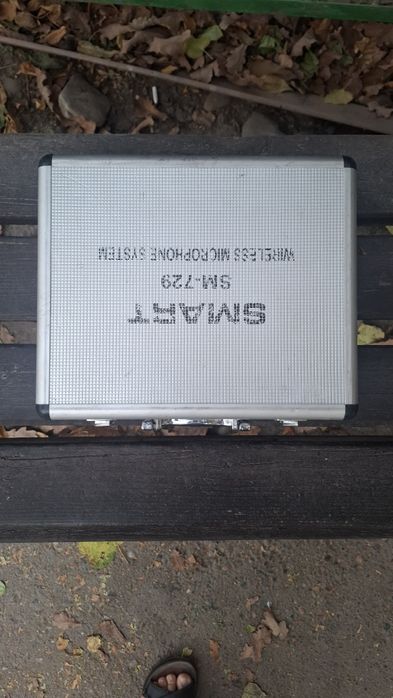 Отдам даром микрофон SMART SM-729.