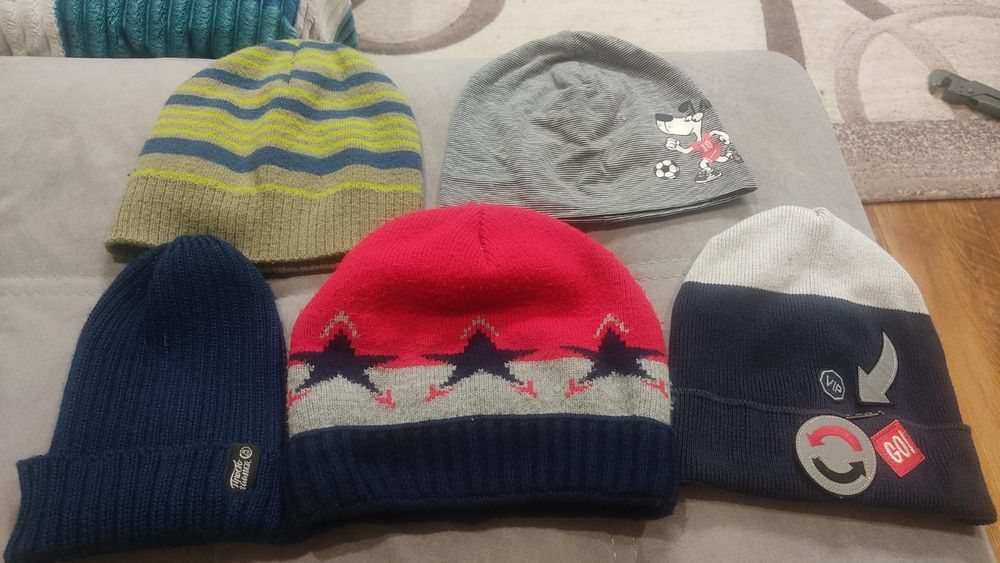 Продам детские шапки