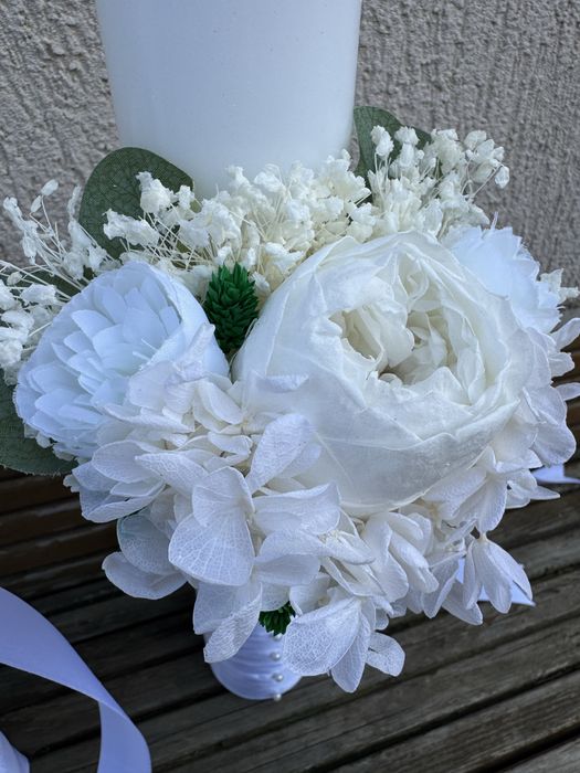 Lumanari cununie bujor hortensie si floarea miresei albe