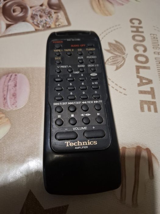 Продается проигрыватель и усилитель