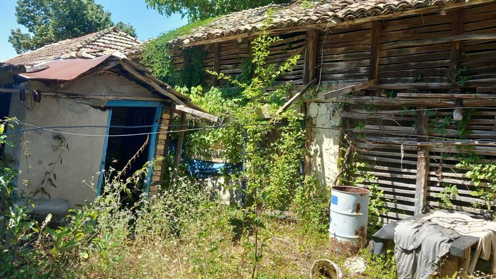 Очарователна селска къща в с. Помощица