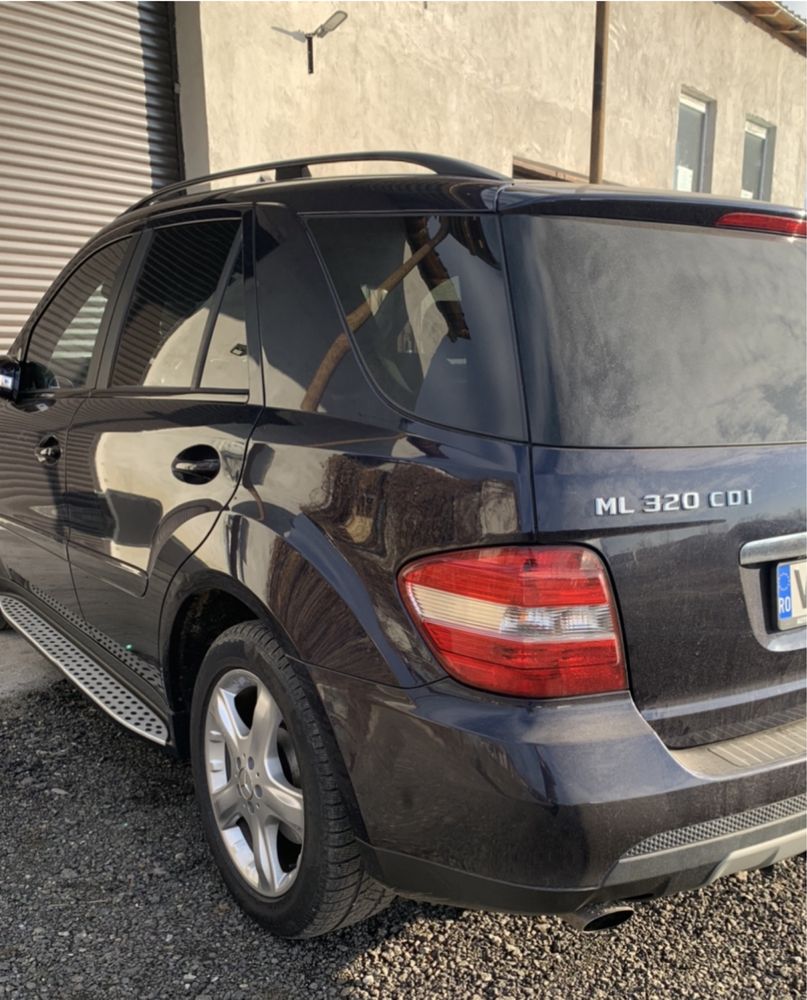 Mercedes benz ML320