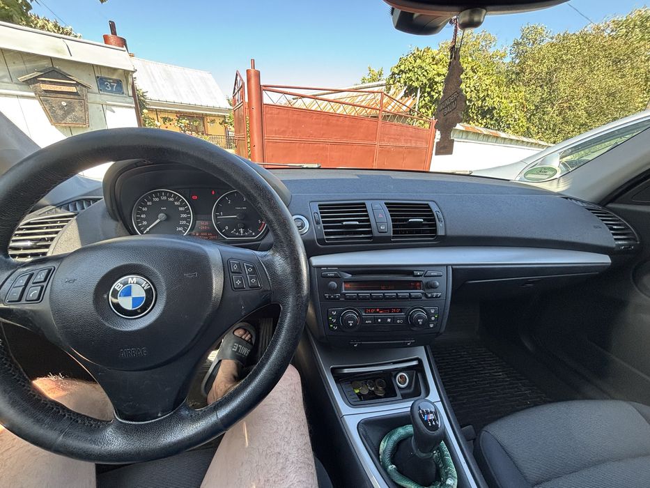 BMW Seria1 118D 122CP