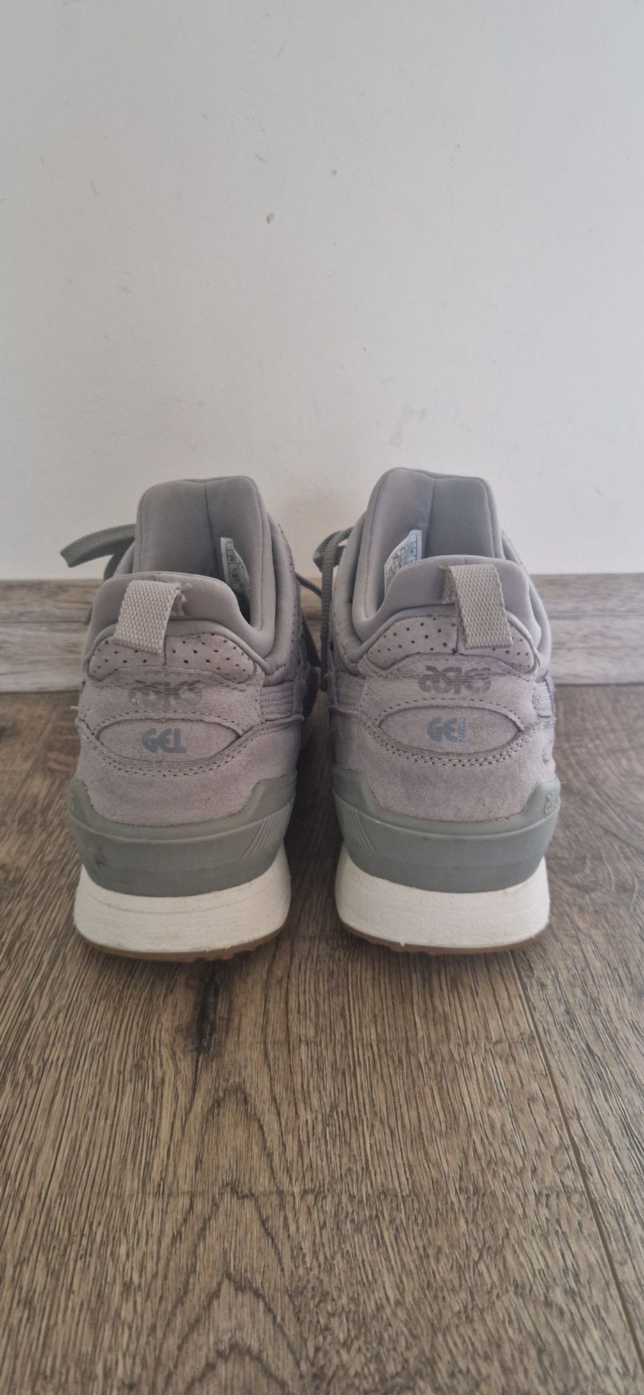 Спортни обувки "Asics"