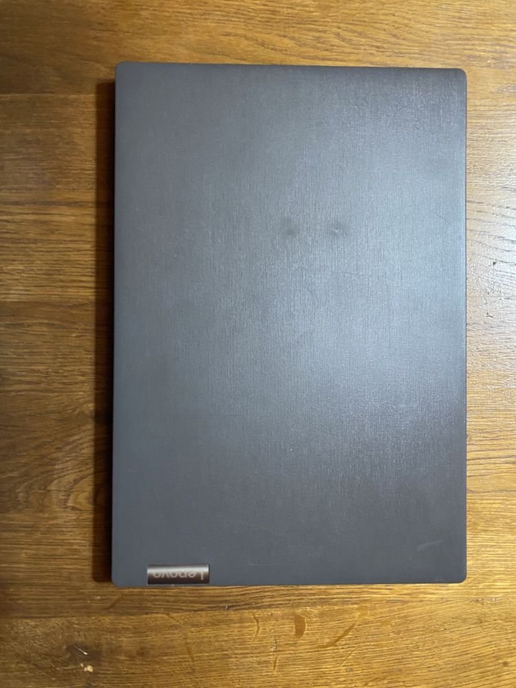 Lenovo V15 ADA 82c7