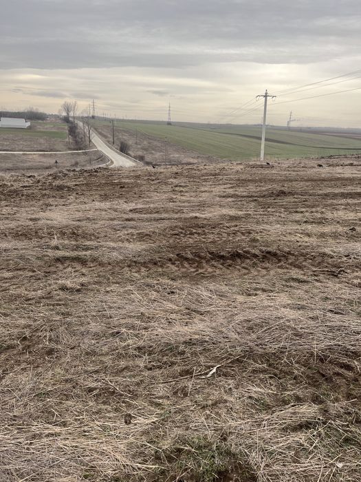 De vanzare teren intravilan loc.Ghercesti