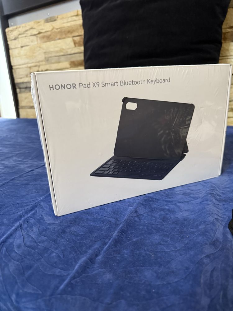 Таблет Honor Pad X9 + клавиатура HONOR Pad X9 Smart Keyboard