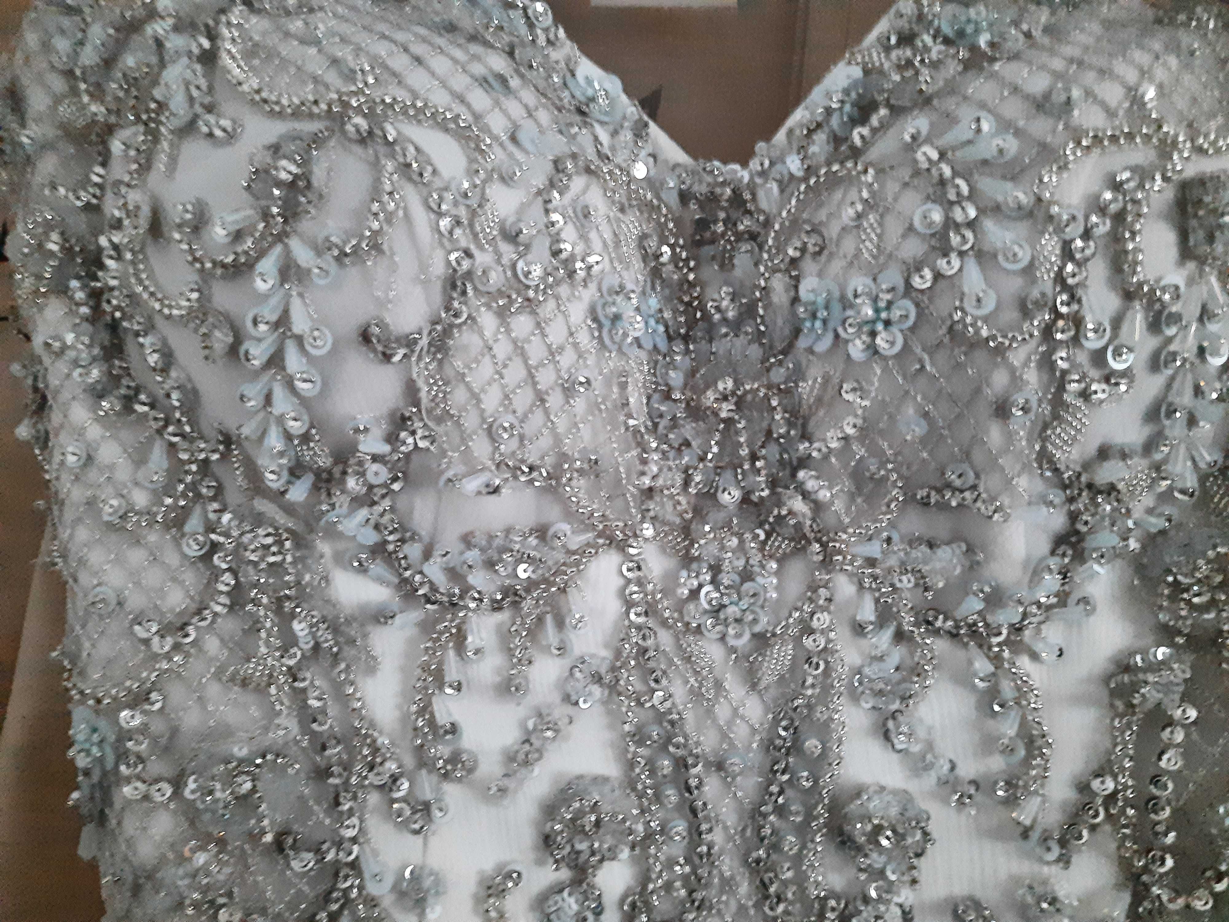 rochie superba de mireasa LA MODE TOUJOUR