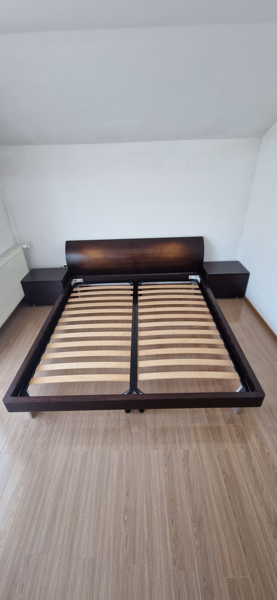 Mobilier de lemn dormitor