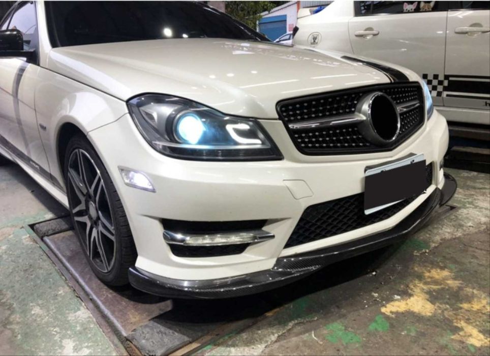 решетка – MERCEDES W204 07-14 C СЕРИЯ DIAMOND GRILLE – (сиво)