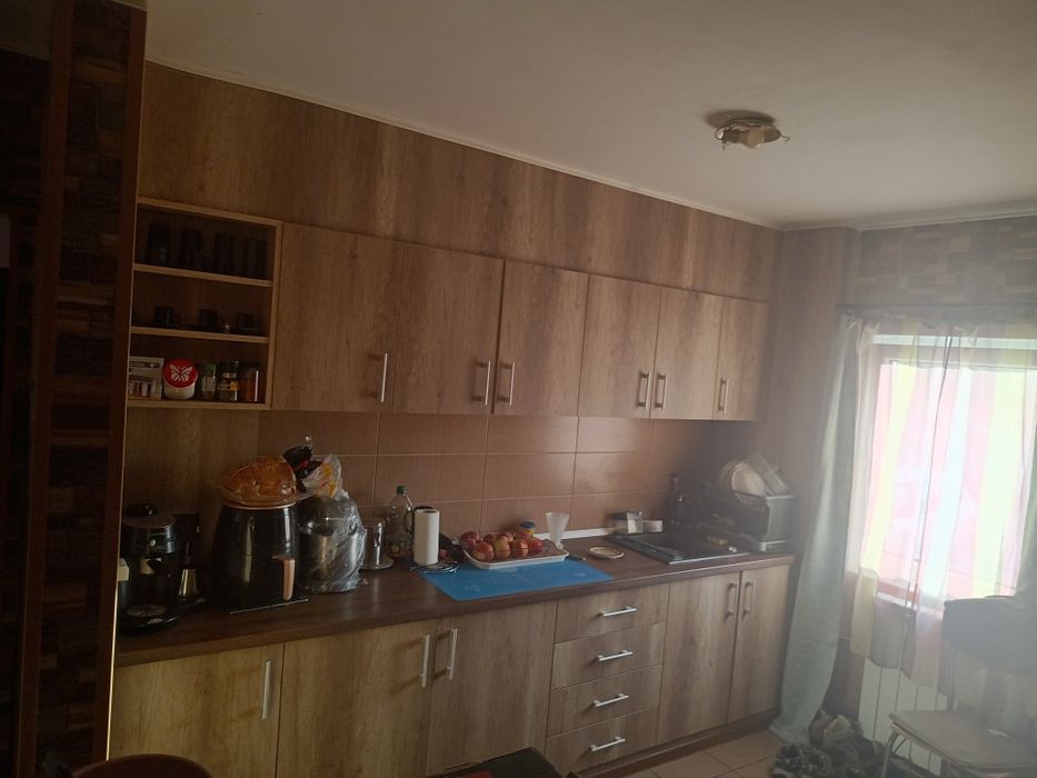 Vand apartament 2 camere confectii parter