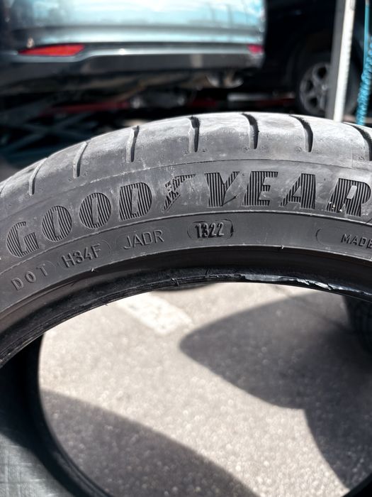 Set Anvelope Goodyer vară 225 45 18R