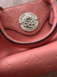 Дамска чанта Guess