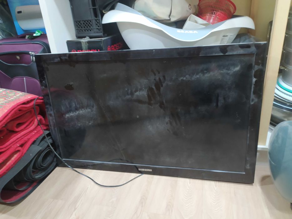 Televizor yaxshi ishlab turgan holati zör