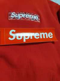 Supreme red bandana box logo