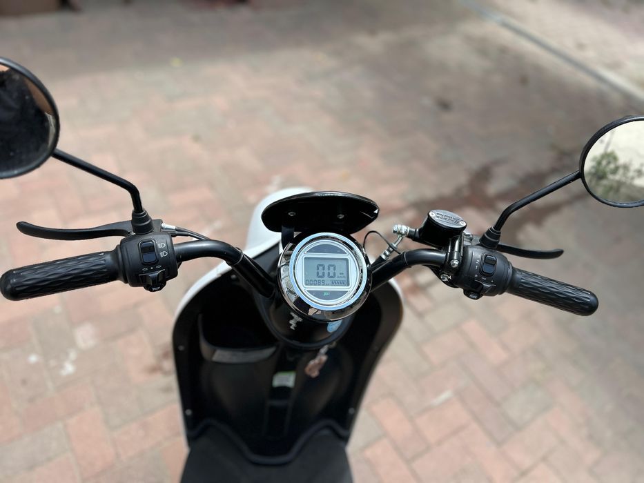 Scuter electric Volta