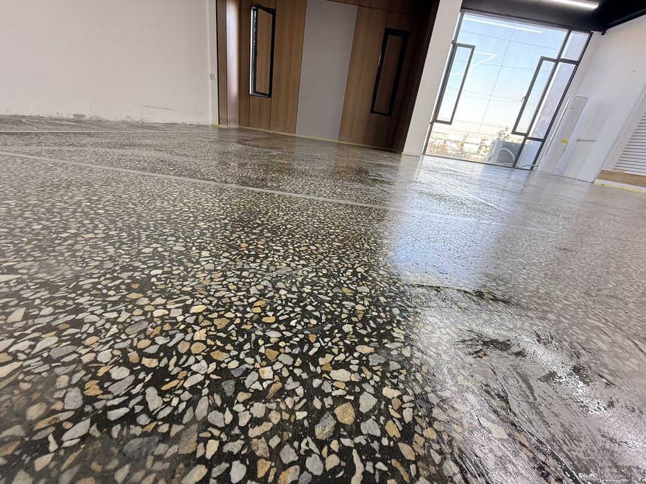 Nalevnoy pol Epaksit kraska xizmati