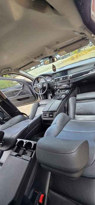 Bmw f10 520d 245000km bixenon 2chei carte service tuv2027