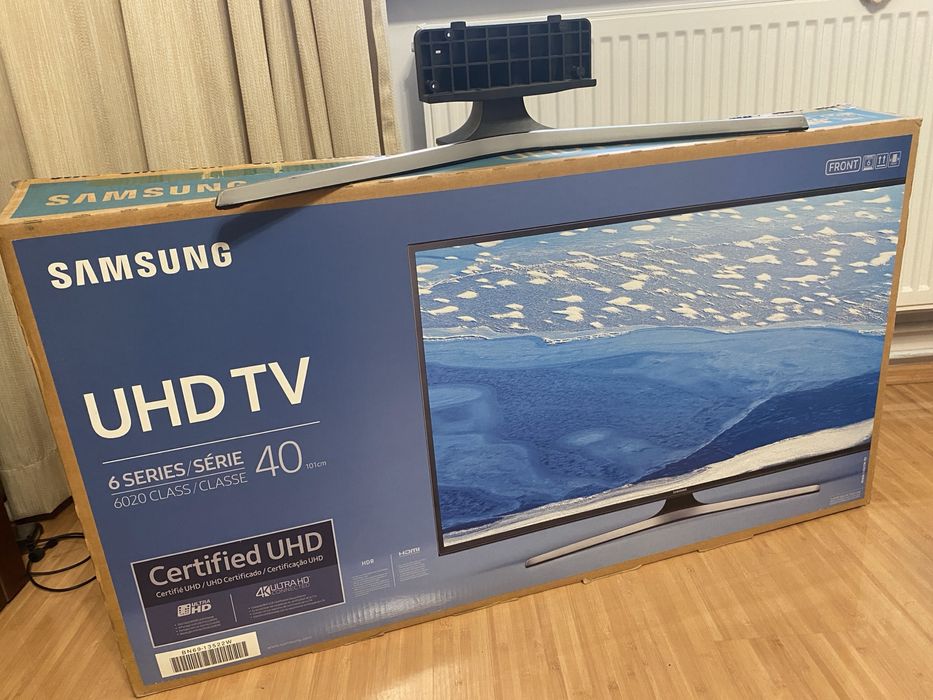 TV LED Smart Samsung, 4K, 101 cm, cu 2 pete ecran