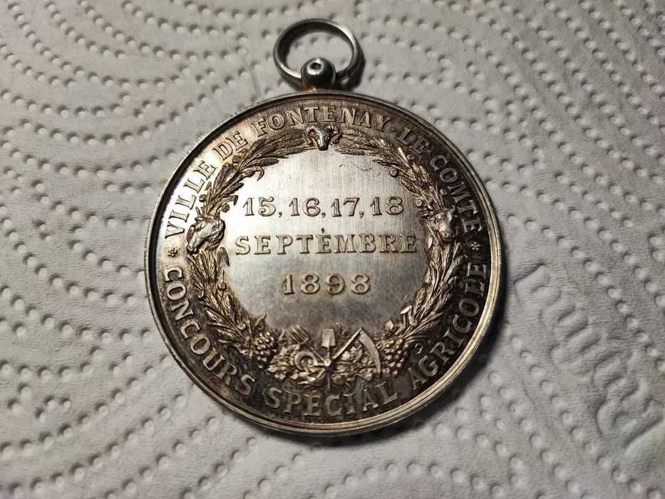 Lot vintage de 8 medalii din argint