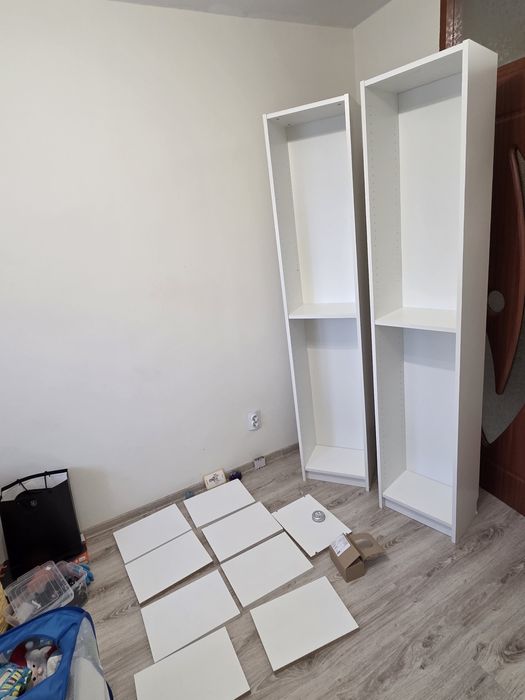 2 Dulapuri cu rafturi ikea
