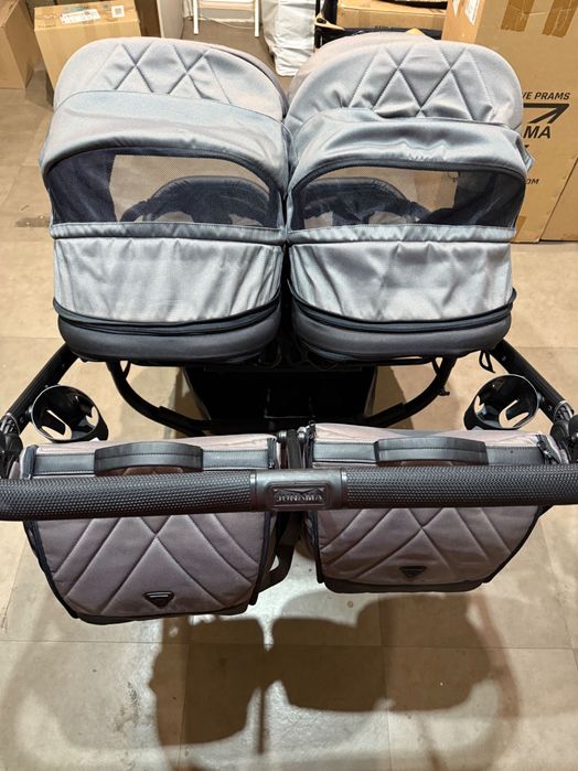 Бебешка количка за близнаци Junama