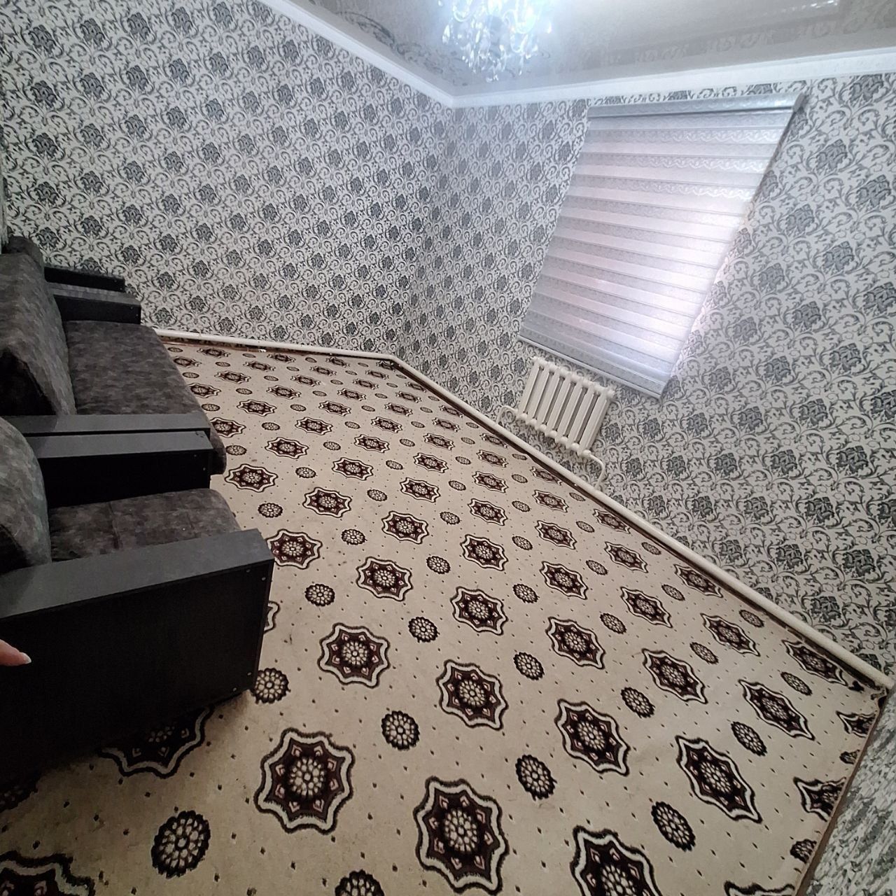 Uy satiladi derlik 80% zatlati qaladi baxasi kelisimli