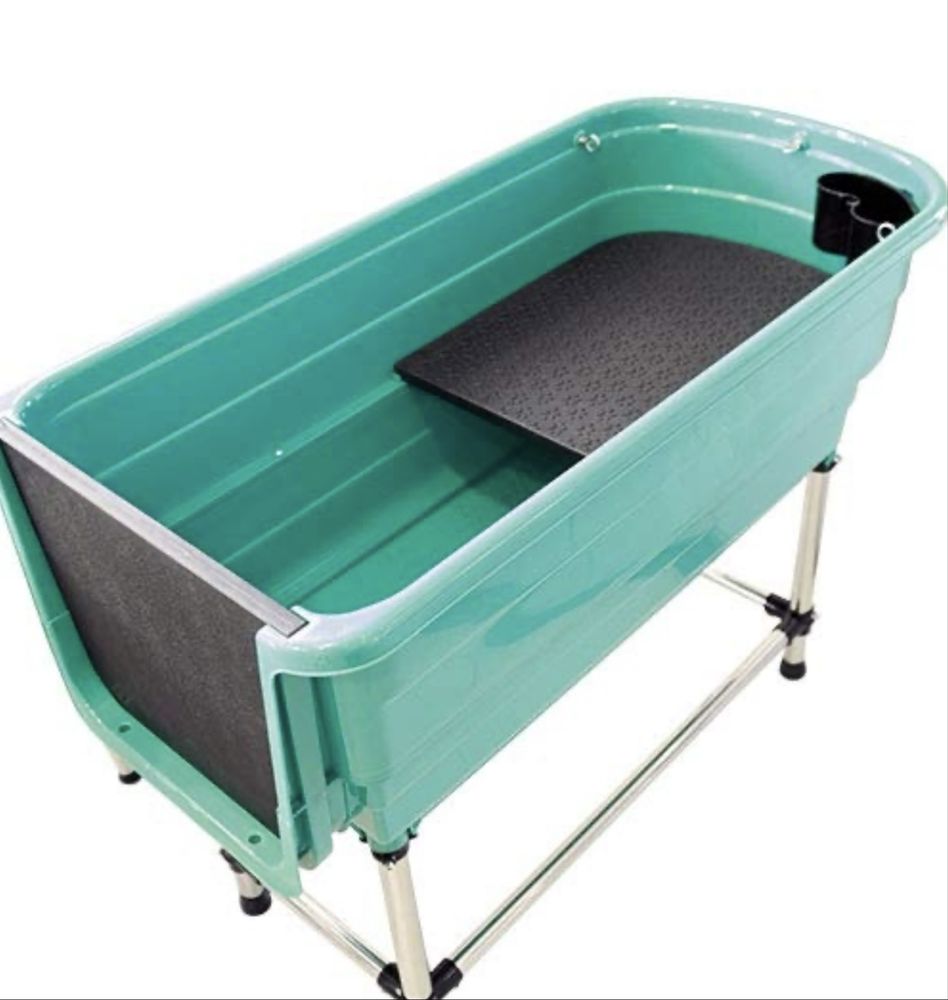 Cadă fixă cosmetică veterinară cu rampă – Model H‑119R