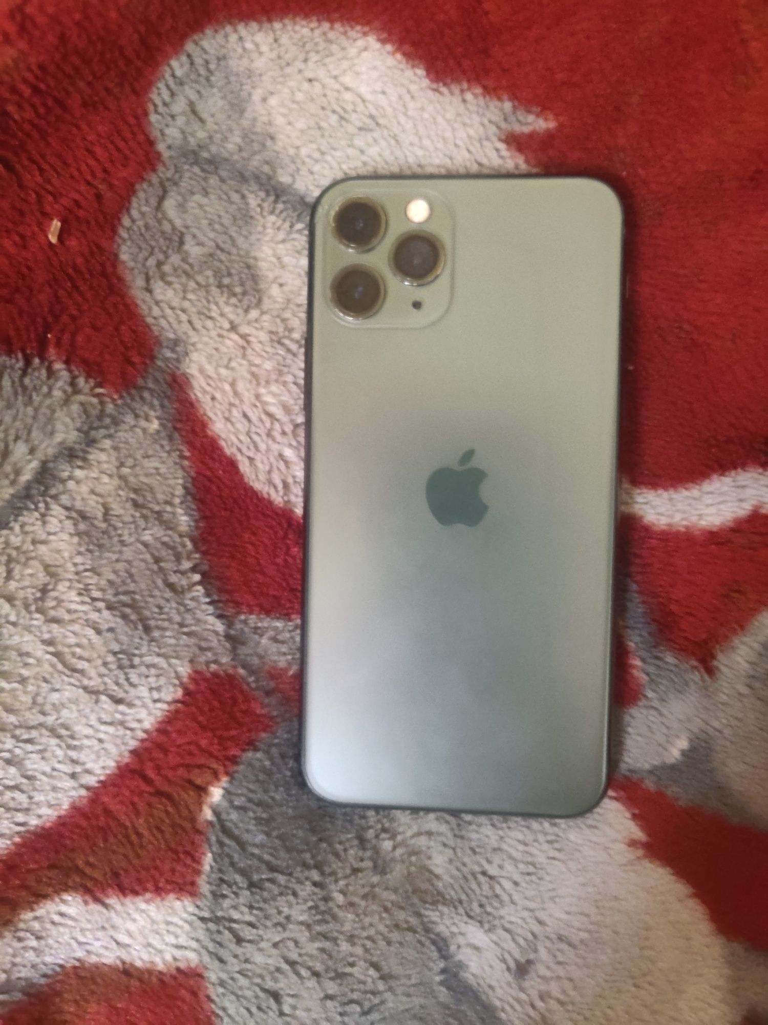 Iphone 11pro sastaniyasi zur