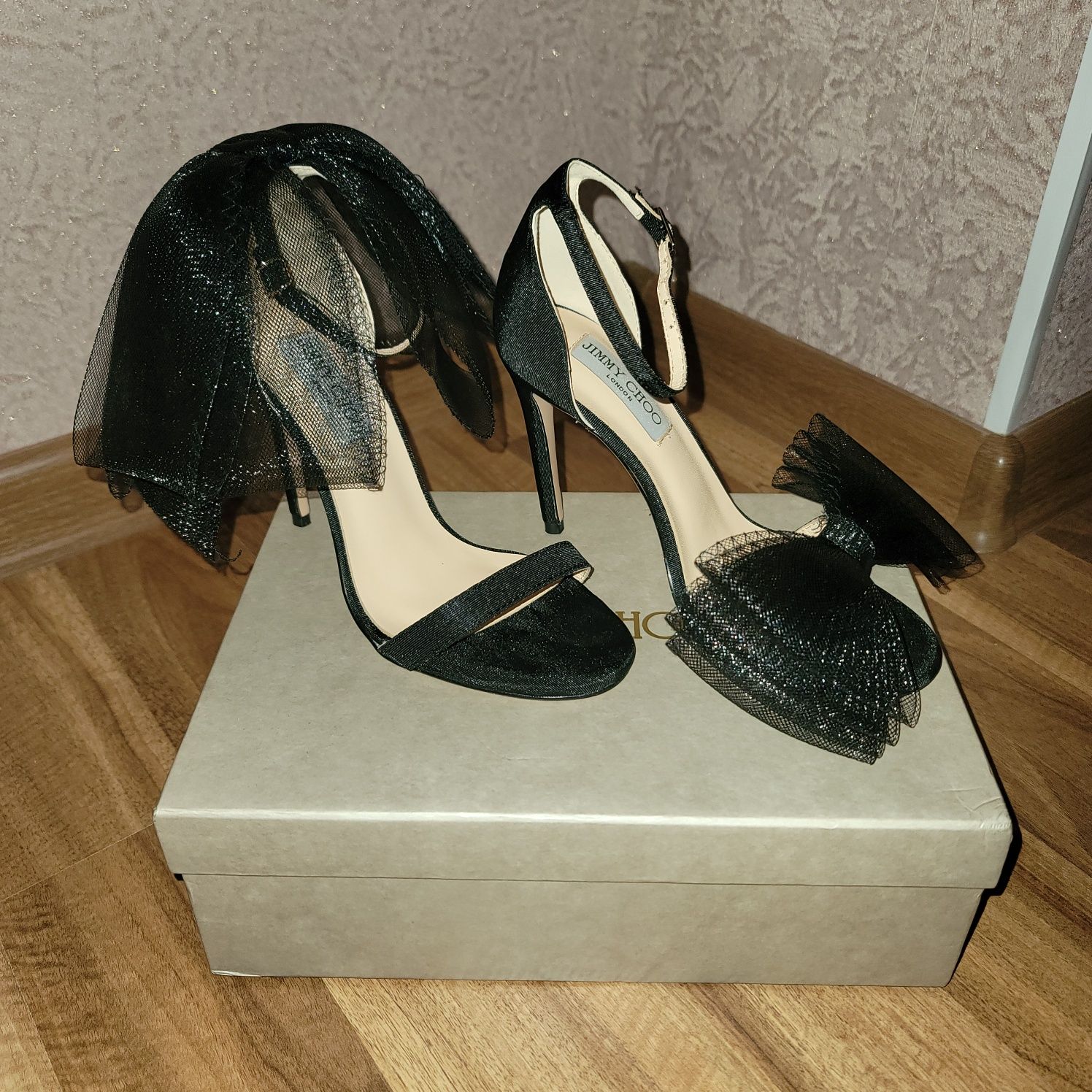 Босоножки Jimmy Choo