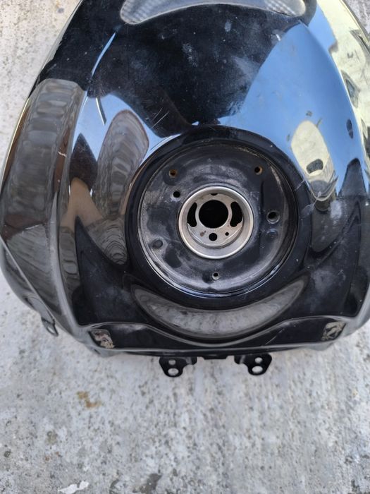 Резервоар Suzuki gsxr 600 750 k6