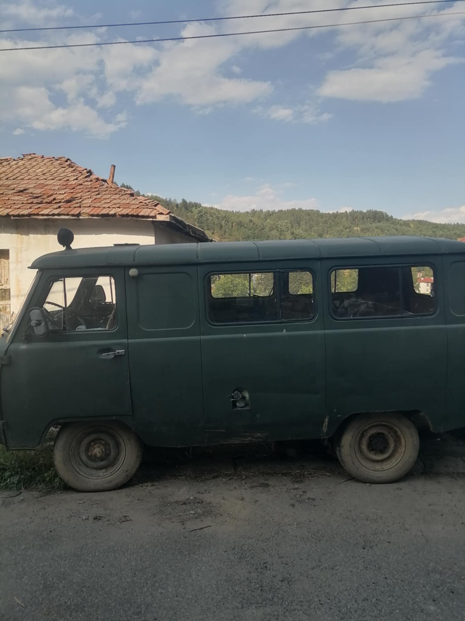 Продавам Уаз 461