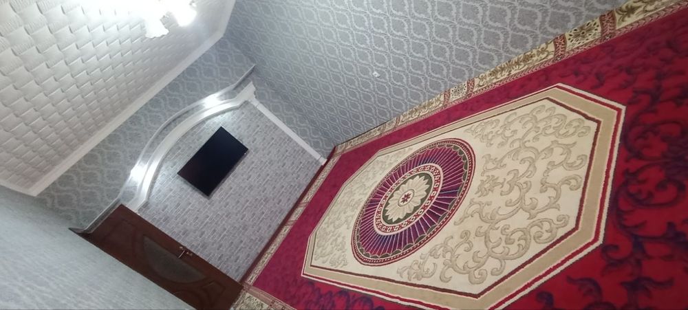 Ижарага қўйилади.Восход Зарафшон уйларидан. 3 хона 84 кв. М,  ҳамма ша