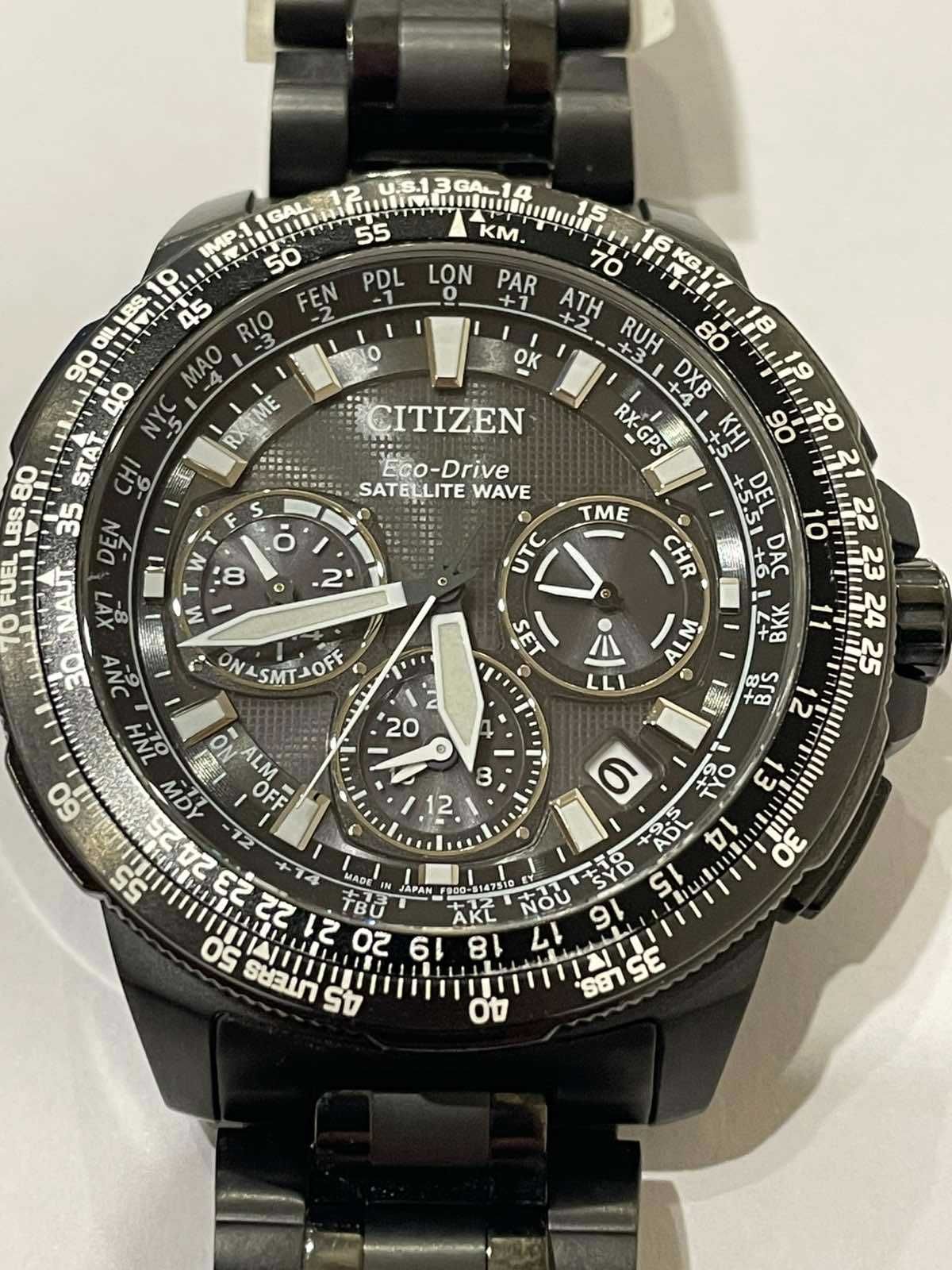 Часовник CITIZEN ECO-DRIVE f900-S104611