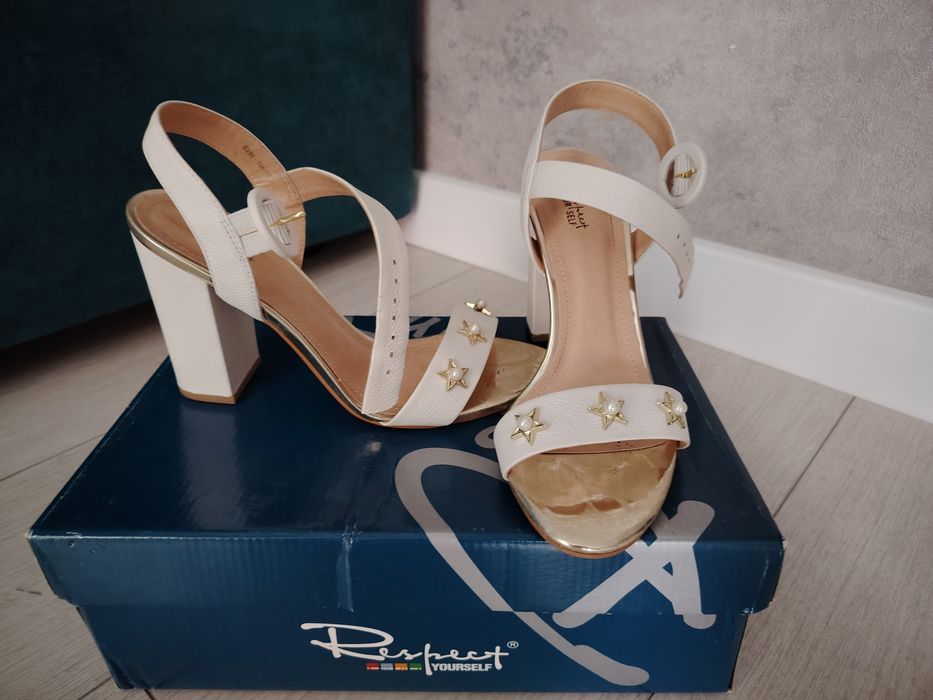 Продам босоножки за 5000 тг