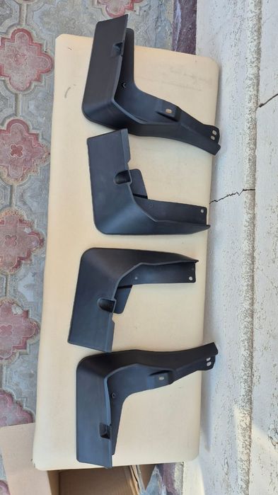 Брызговики Rav 4