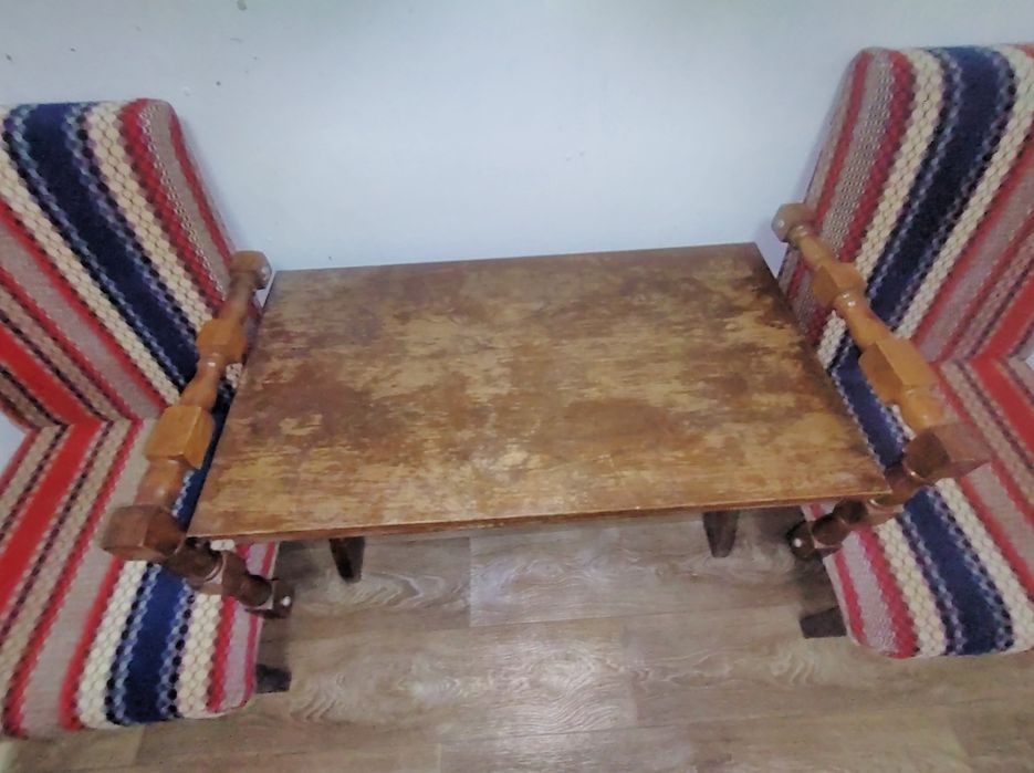 Set Fotolii calitative si masuta cafea lemn masiv