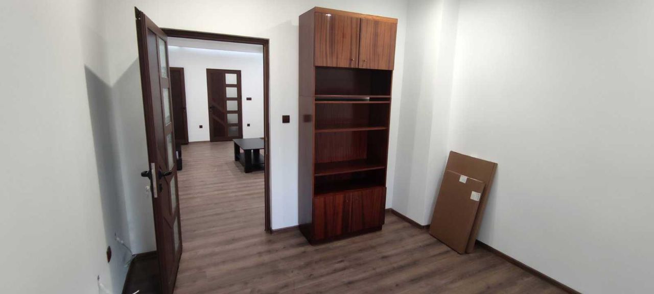 Дава се под наем Многостаен апартамент в Димитровград - 120 кв.м за 306 € - Снимка #14