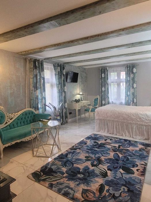 Apartamente amenajate de Închiriat