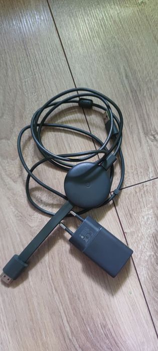 Google Chromecast 3 si Anycast.