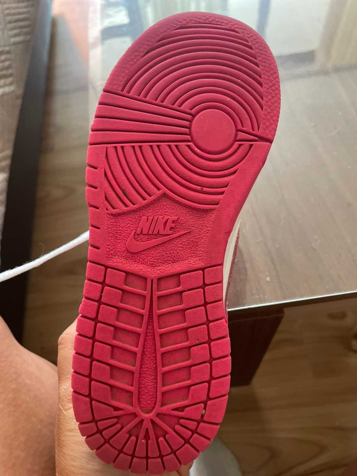 Nike за момиче,като нови