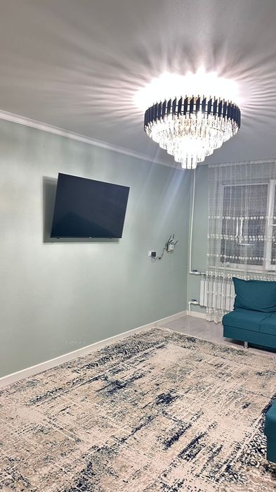 Срочно продается квартира с евроремонтом с мебелю рядом школа садик