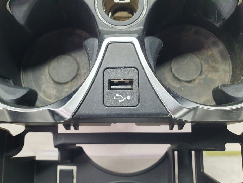 Suport pahare 7944194 BMW Seria 7 G11/G12 [facelift] [2019 - 2020] 3.