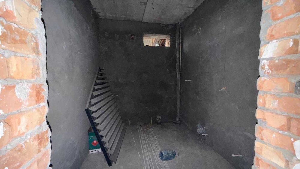 Коттедж 2.5 сотих 2 каватли (320м2) Чкалов Аввал йулида