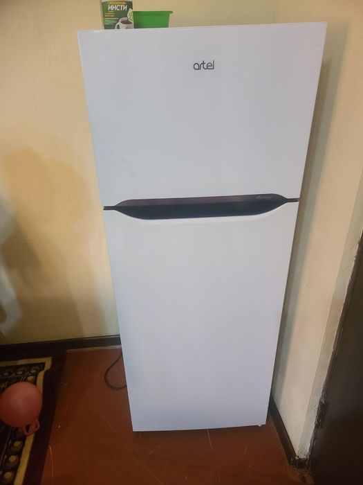 Artel muzlatgich sotiladi