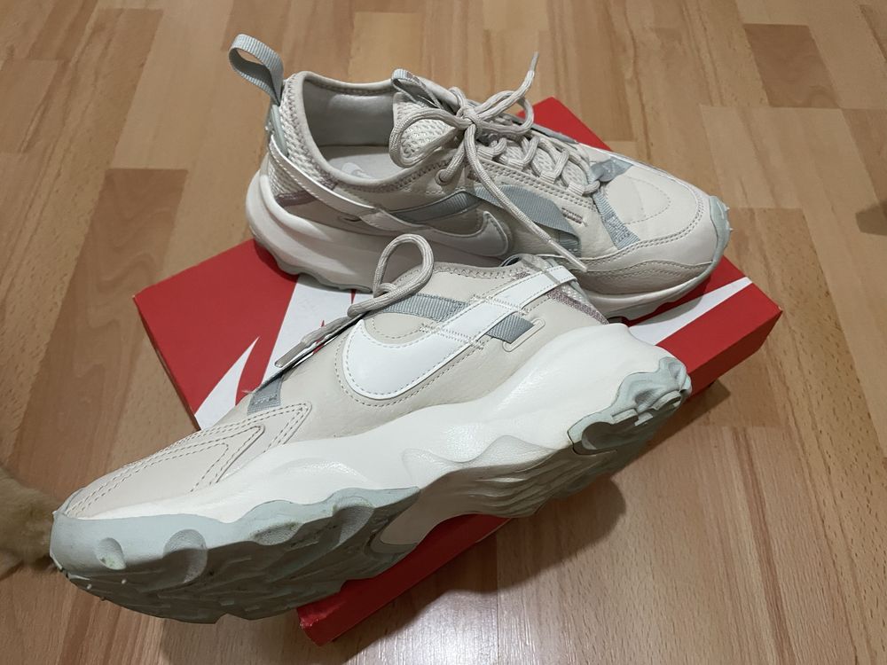 Маратонки nike